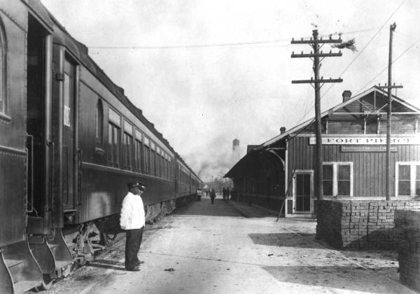 Historic downtown Fort Pierce, Florida, showing early twentieth-century commercial buildings